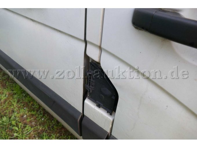 1 Renault Master bestelwagen / auto met schade & knutselauto – foto 15 – kavel bij Zoll-Auktion, Wandlitz