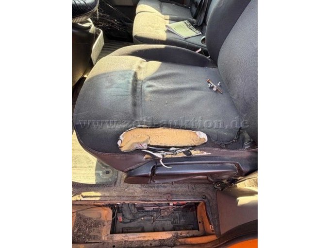 Schaden Polster Fahrersitzt