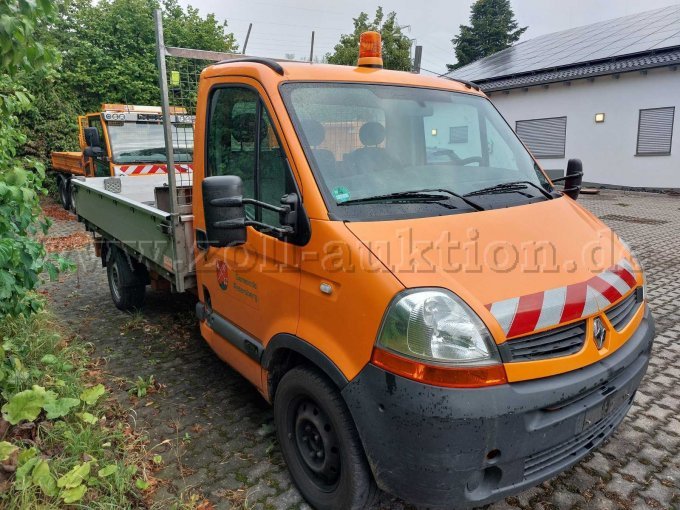 1 Renault Master WAR 913/17 vrachtwagen met driezijdige kiepbak (open laadbak) – foto 4 – kavel bij Zoll-Auktion, Petersberg