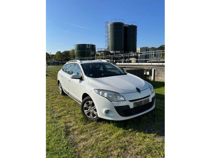 1 Renault Megane Grandtour Expression dCi 110 eco – kavel bij Zoll-Auktion, Geldern
