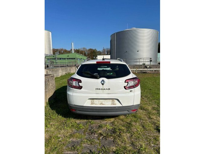 1 Renault Megane Grandtour Expression dCi 110 eco – foto 8 – kavel bij Zoll-Auktion, Geldern