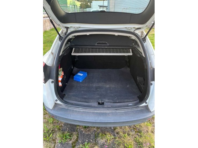 1 Renault Megane Grandtour Expression dCi 110 eco – foto 11 – kavel bij Zoll-Auktion, Geldern