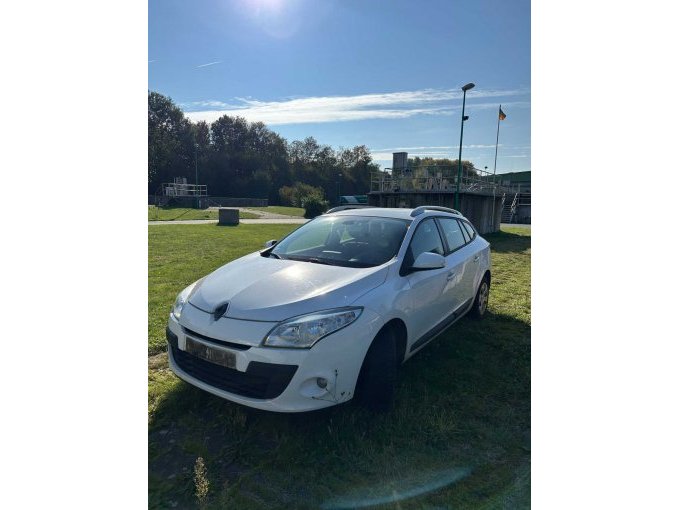 1 Renault Megane Grandtour Expression dCi 110 eco – foto 2 – kavel bij Zoll-Auktion, Geldern