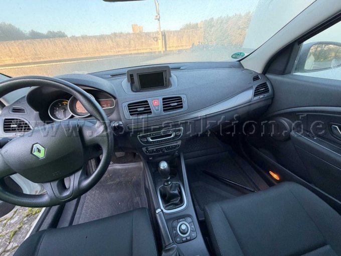 1 Renault Megane Grandtour Expression dCi 110 eco – foto 7 – kavel bij Zoll-Auktion, Goch