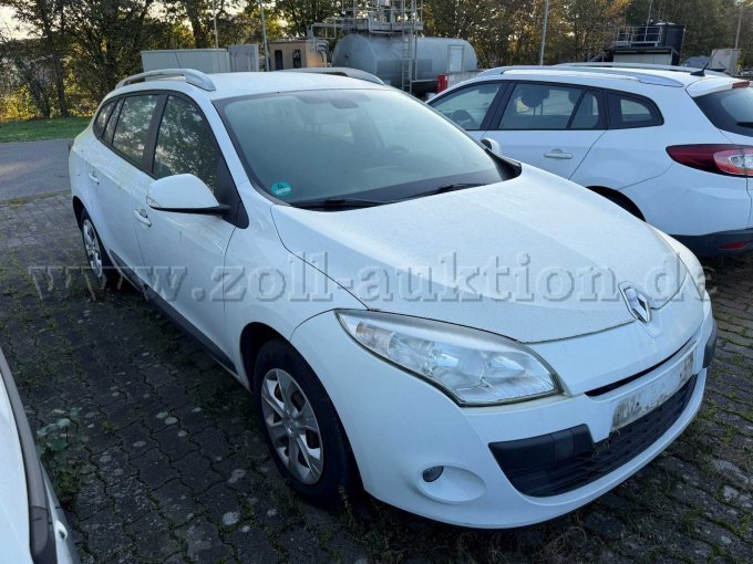 1 Renault Megane Grandtour Expression dCi 110 eco – foto 2 – kavel bij Zoll-Auktion, Goch