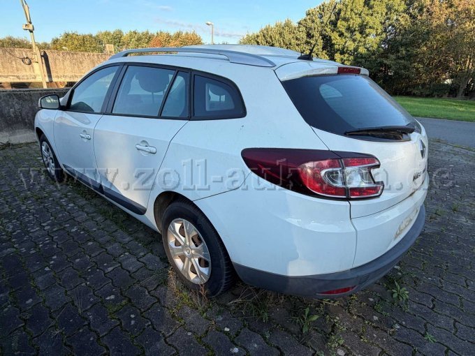 1 Renault Megane Grandtour Expression dCi 110 eco – foto 5 – kavel bij Zoll-Auktion, Goch