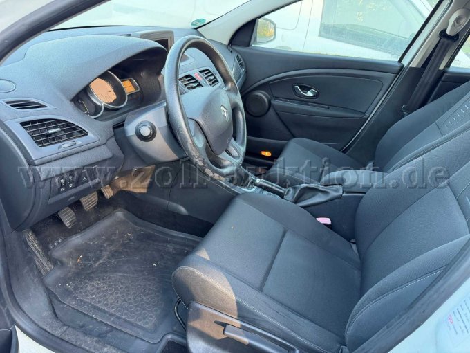 1 Renault Megane Grandtour Expression dCi 110 eco – foto 10 – kavel bij Zoll-Auktion, Goch