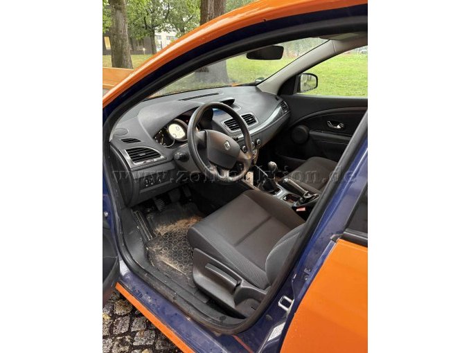 Innenraum Fahrerseite