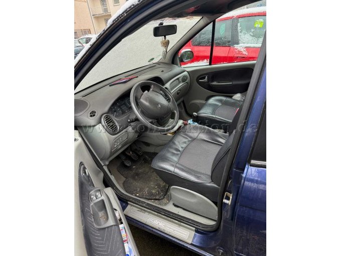 Innenraum Vordersitze