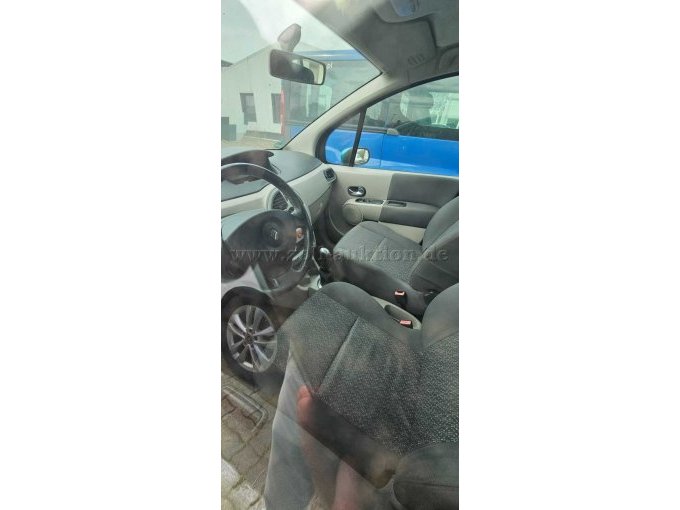 Fahrgastraum vorne