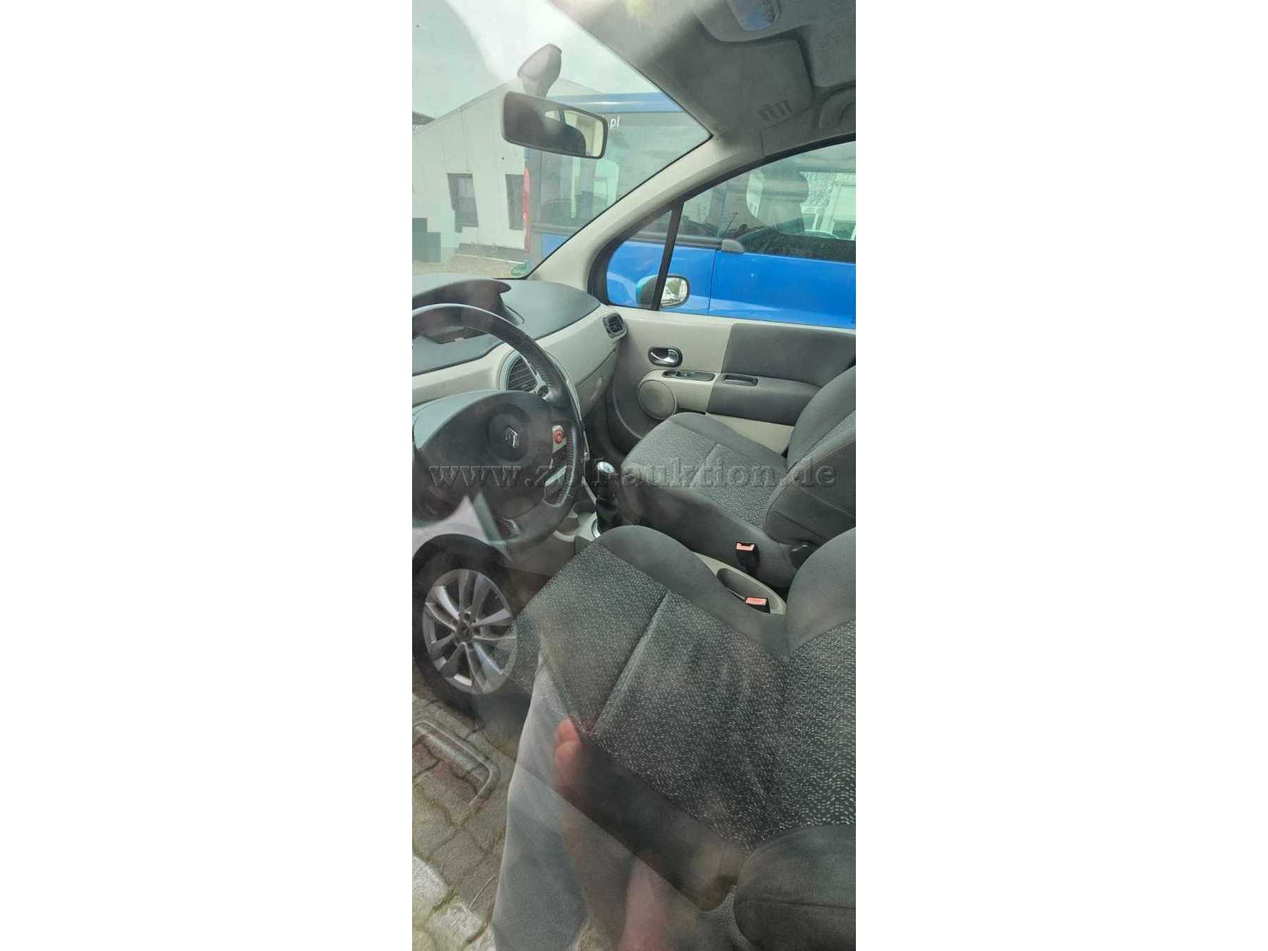 Fahrgastraum vorne