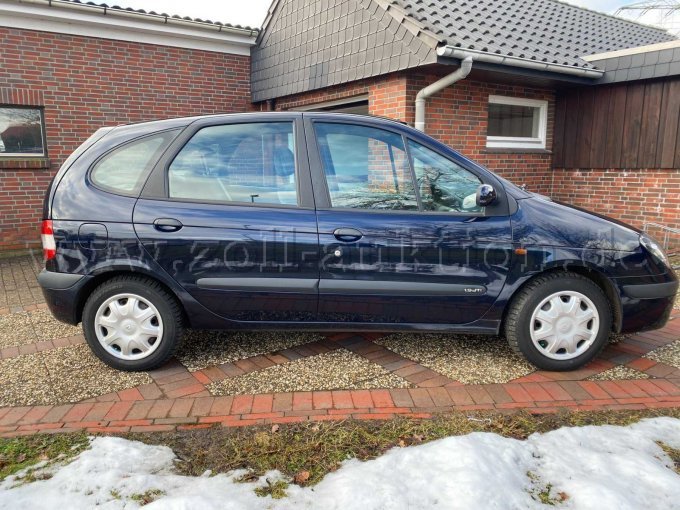 Von rechts Von rechts