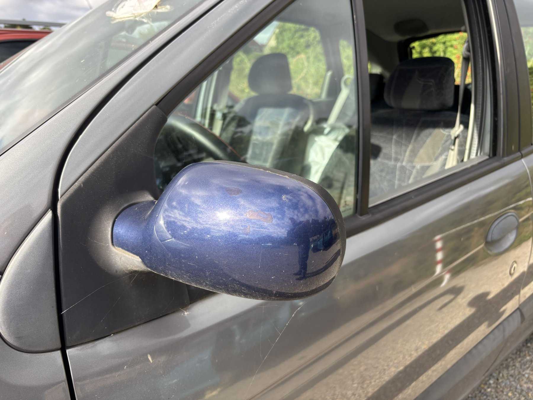 linker Außenspiegel Änderung Farbton (blau)