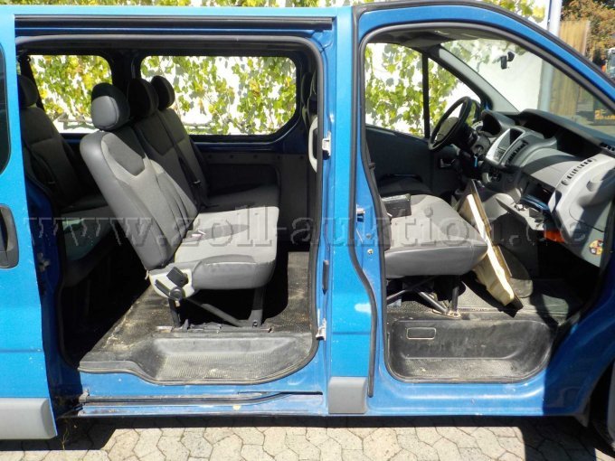 1 Renault Traffic Passenger DCI 115 (9-zitter) – foto 6 – kavel bij Zoll-Auktion, Veitshöchheim