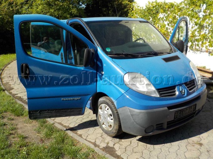 1 Renault Traffic Passenger DCI 115 (9-zitter) – foto 5 – kavel bij Zoll-Auktion, Veitshöchheim
