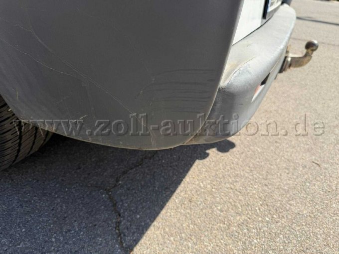 Stoßfänger hinten links verschrammt