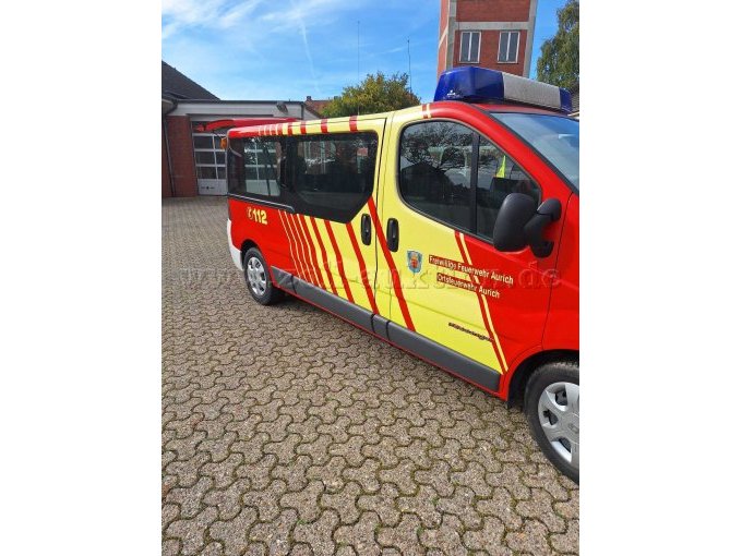 1 Renault Trafic Combi 2.0 DCI – foto 3 – kavel bij Zoll-Auktion, Aurich