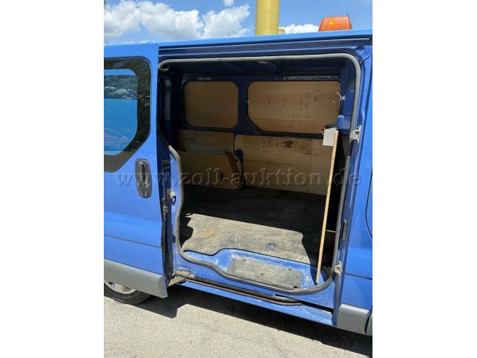 1 Renault Trafic II dCi 115 defect – foto 4 – kavel bij Zoll-Auktion, Steinach