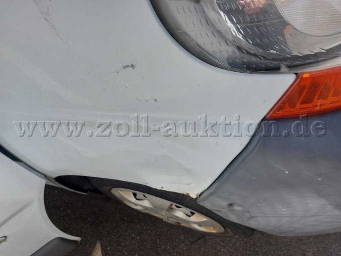 Delle, Kratzer Beifahrerseite Kotflügel