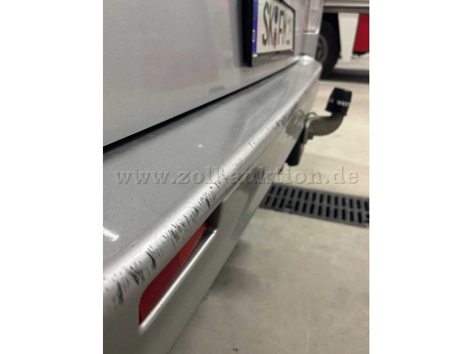 1 Renault Trafic L1H1 – brandweerwagen – 8 zitplaatsen – 107 kW – 57.842 km – foto 9 – kavel bij Zoll-Auktion, Bad Lauchstädt, Goethestadt