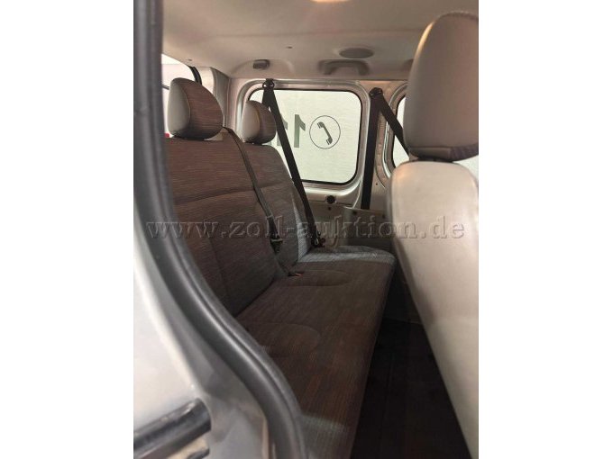 1 Renault Trafic L1H1 – brandweerwagen – 8 zitplaatsen – 107 kW – 57.842 km – foto 6 – kavel bij Zoll-Auktion, Bad Lauchstädt, Goethestadt