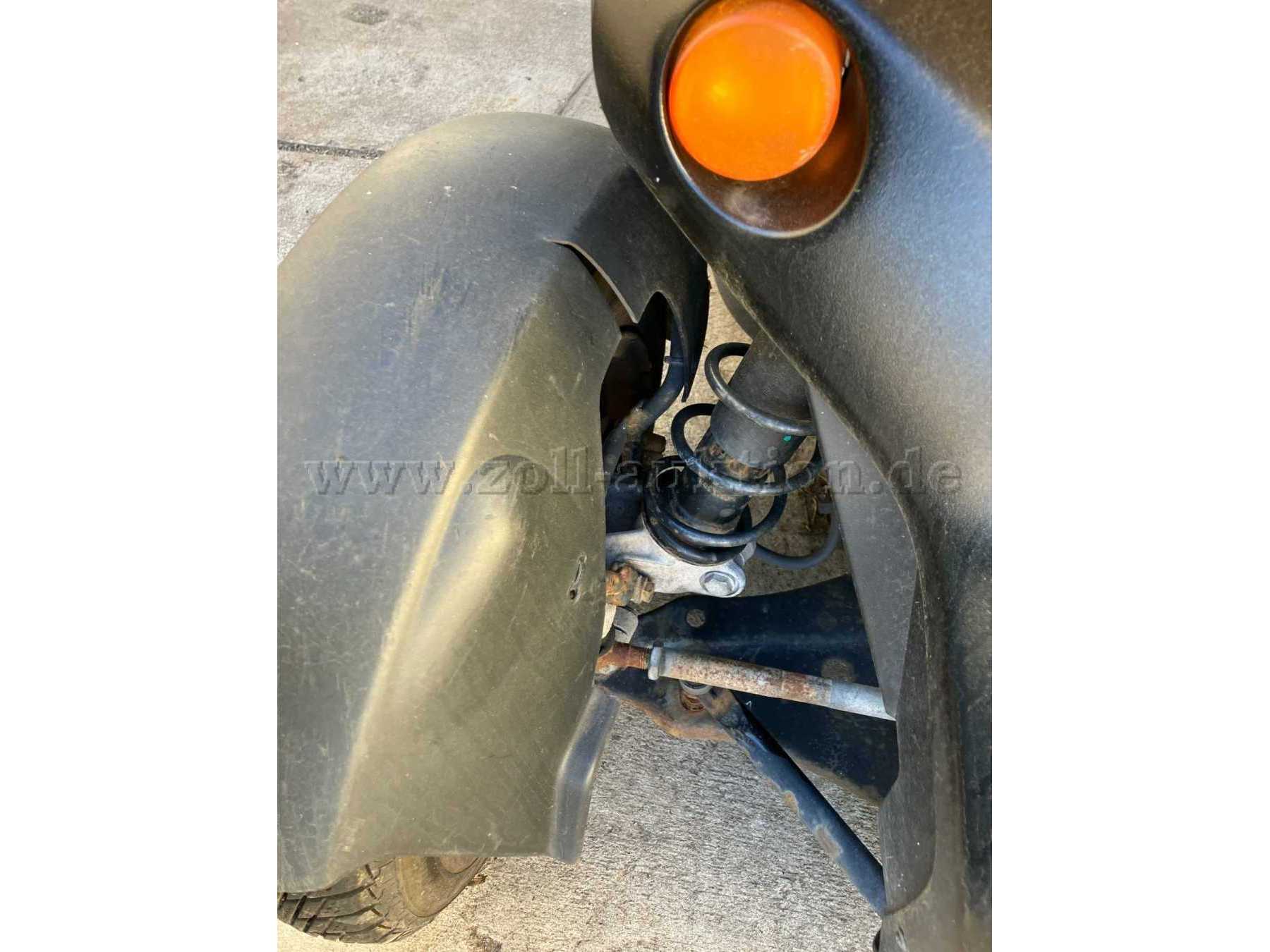 Radkasten vorn rechts gebrochen