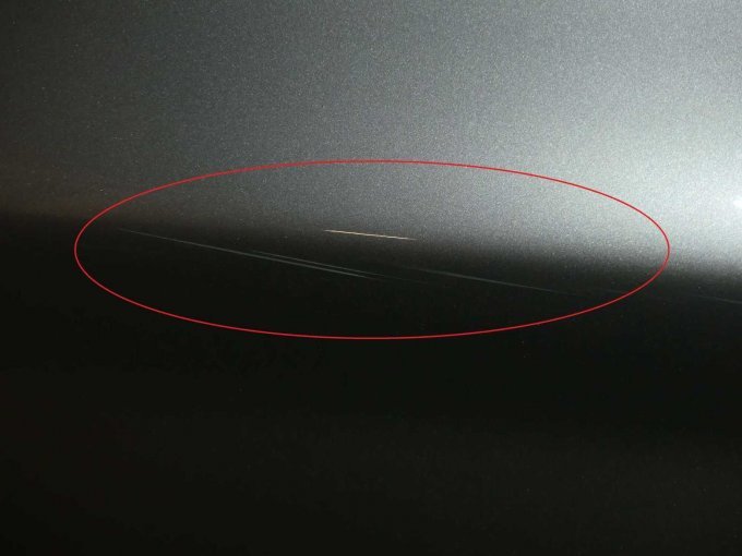 Kratzer Hintertür links