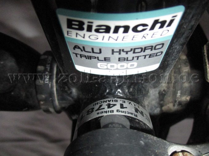 Teilansicht Rahmen mit Bezeichnung Alu Hydro Triple Butted 6000