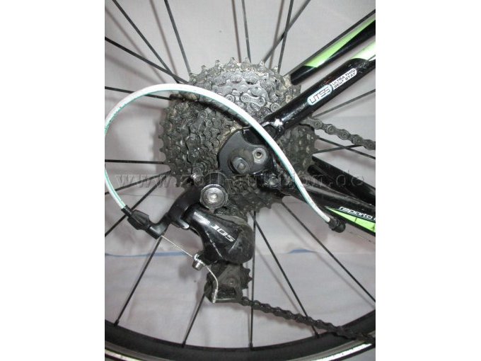 Teilansicht Hinterrad mit Shimano 105 Schaltwerk