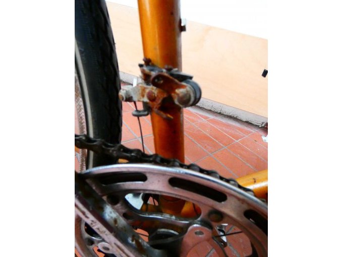 Rennrad Hercules Toledo_ Teil über Tretlager