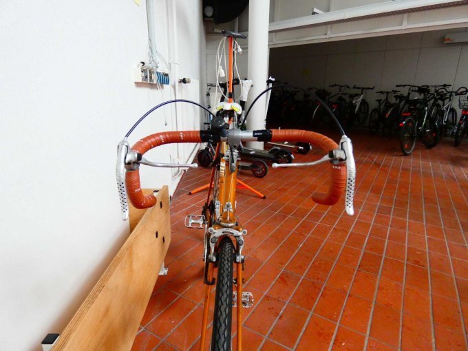 Rennrad Hercules Toledo_ Ansicht auf Lenker