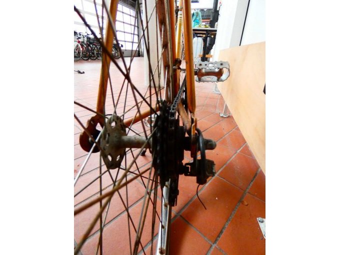 Rennrad Hercules Toledo_ Ansicht auf Fahrradkette