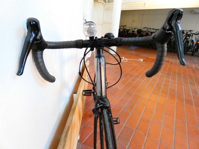 Rennrad Scott_ Ansicht auf vordere Seite des Lenkers