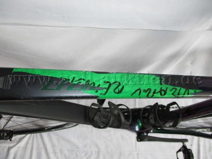 Teilansicht Rahmen mit Klebereste