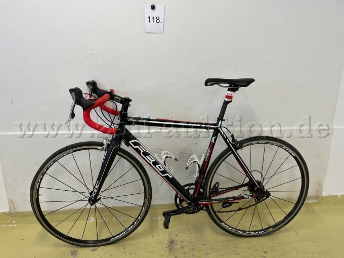 Rennrad von Felt, links