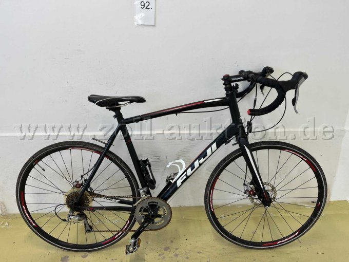 Rennrad von Fuji, rechts