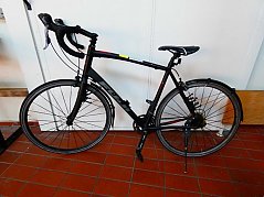 Rennrad Fuji two.3_ Seitenansicht linke Seite
