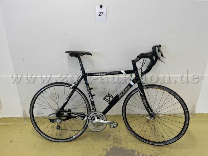 Rennrad von KTM, rechts
