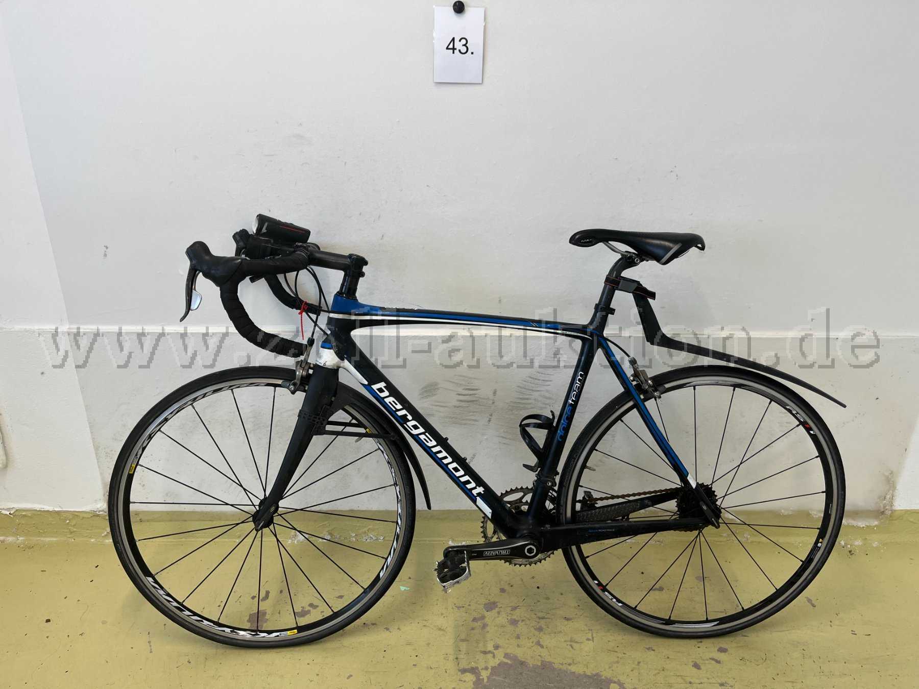 Rennrad von bergamont (Ersatzteilespender), links
