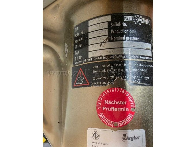 Typenschild Spreizer