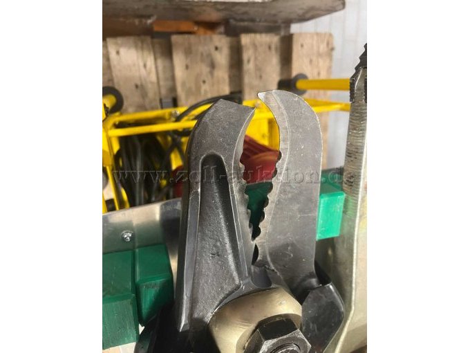 Mangel an der Messerspitze (abgebrochen)