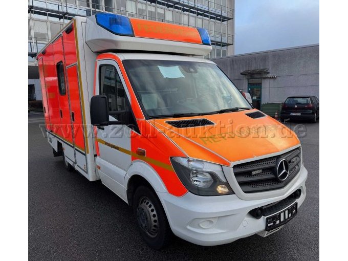 Diagonale vorne rechts