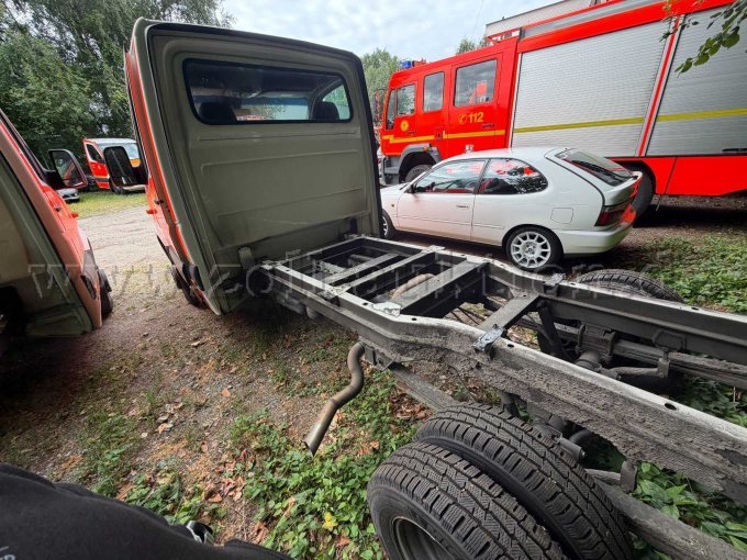 1 Rettungswagen-Fahrgestell Mercedes Benz 906 - (HH-2417) – foto 6 – kavel bij Zoll-Auktion, Hamburg
