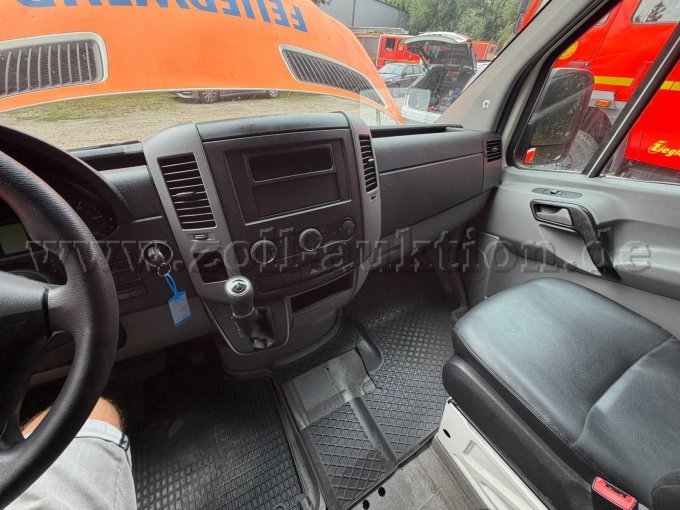 1 Rettungswagen-Fahrgestell Mercedes Benz 906 - (HH-2417) – foto 9 – kavel bij Zoll-Auktion, Hamburg