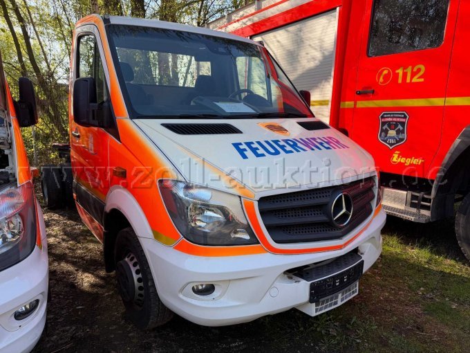 1 Rettungswagen-Fahrgestell Mercedes Benz 906 - (HH-2903) – kavel bij Zoll-Auktion, Hamburg