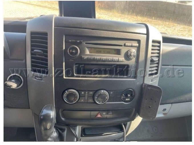 1 Rettungswagen (RTW) Mercedes-Benz Sprinter, EZ 2012, 413.659 km – foto 8 – kavel bij Zoll-Auktion, Helmstedt