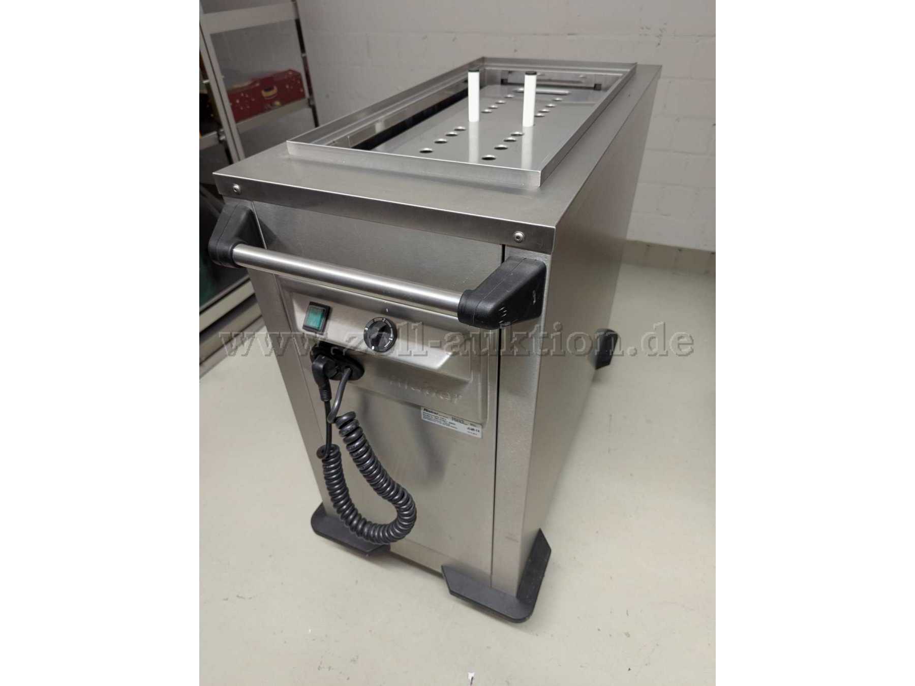 Rieber Wechselstapler WE‑U, Vorderansicht ohne Deckel