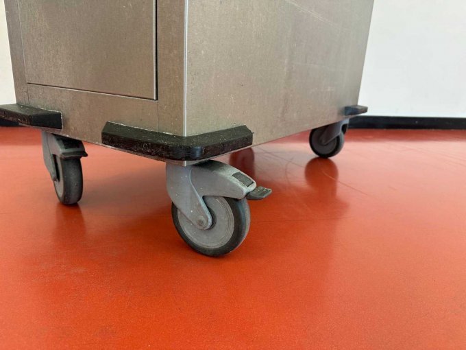 1 Rieber fahrbarer Tellerspender RRV-H/2 220-300 – beheizt – foto 5 – kavel bij Zoll-Auktion, München