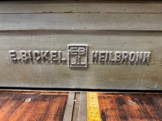 Herstellerlabel Gusseisen