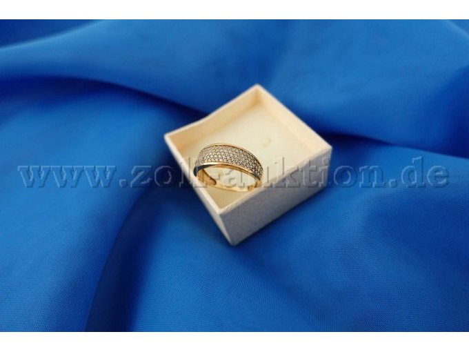 Ring 333er Gold mit ca. 100 Spinelle in einer Schachtel - Diagonale